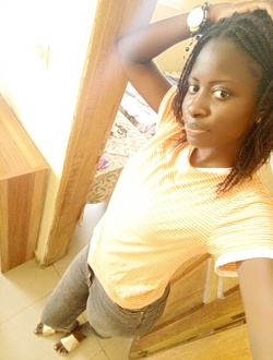 Vicky's profile, a single 30-year-old a woman in Dakar
