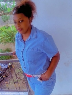 Marie's profile, a single 38-year-old a woman in Douala