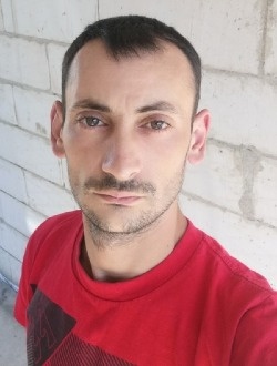 Paul's profile, a single 37-year-old a man in Hongkou District