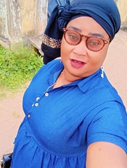 Olivia's profile, a single 41-year-old a woman in Pointe-Noire