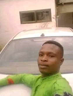 Gérard's profile, a single 30-year-old a man in Kpalimé