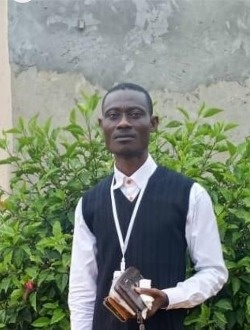 Dlis's profile, a single 44-year-old a man in Abadjin-Doumé