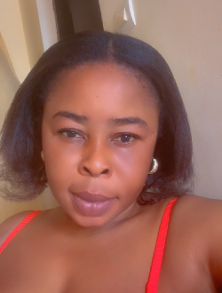 Marie's profile, a single 34-year-old a woman in Abidjan