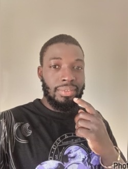 Edouard's profile, a single 28-year-old a man in Dakar-Marine