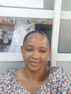 Alice's profile, a single 46-year-old a woman in Douala