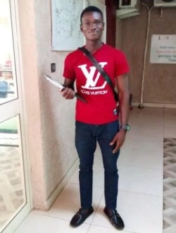 Julien's profile, a single 23-year-old a man in Lomé