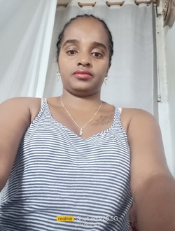 Flania's profile, a single 33-year-old a woman in 67 Ha