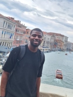 Bienvenu's profile, a single 19-year-old a man in Abomey-Calavi