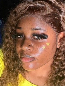 Favour's profile, a single 22-year-old a woman in Warri