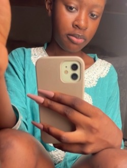 Marth's profile, a single 19-year-old a woman in Lalala