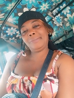 Lumière's profile, a single 44-year-old a woman in Lomé