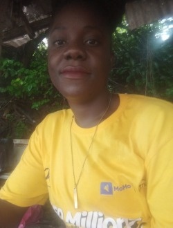 Linda's profile, a single 35-year-old a woman in Douala