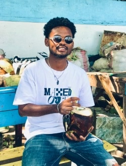 James's profile, a single 24-year-old a man in Itaosy