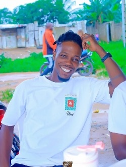Guy Franck's profile, a single 32-year-old a man in Abidjan