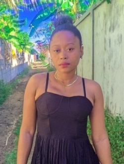 Laurisia's profile, a single 27-year-old a woman in Ambilobe
