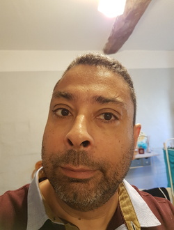 Eric's profile, a single 52-year-old a man in Simiane-Collongue