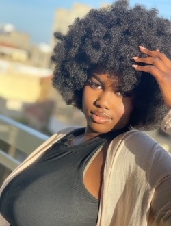 Louise's profile, a single 28-year-old a woman in Dakar