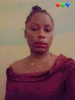Yasmine's profile, a single 34-year-old a woman in 1200 Logements