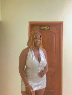 Chrix's profile, a single 26-year-old a woman in Accra