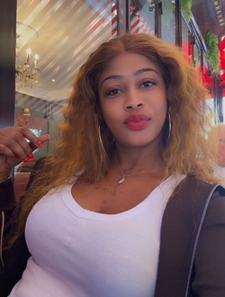 Laury's profile, a single 36-year-old a woman in Abbécourt