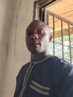 Francis's profile, a single 36-year-old a man in Ébolowa