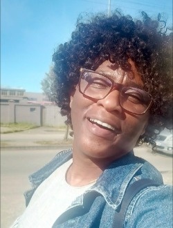 Frieda's profile, a single 49-year-old a woman in Durrës