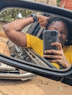 Samzer's profile, a single 31-year-old a woman in Lomé