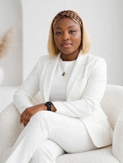 Sarah's profile, a single 27-year-old a woman in Lekki Phase 1