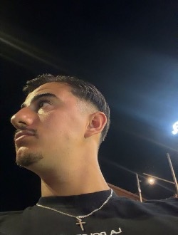 Armando's profile, a single 22-year-old a man in Chazelles-sur-Lyon
