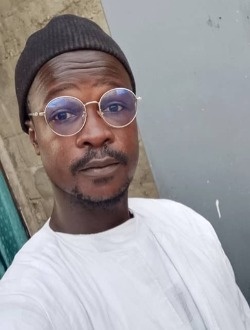 Modou's profile, a single 37-year-old a man in Guédiawaye
