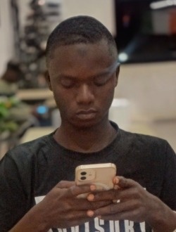 Isaac's profile, a single 18-year-old a man in Mangouin