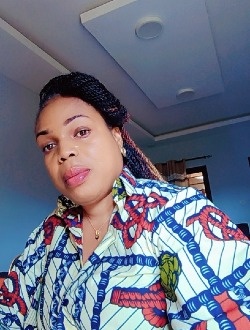 Adélaïde's profile, a single 36-year-old a woman in Bingerville
