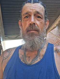 Robert's profile, a single 47-year-old a man in Columbus