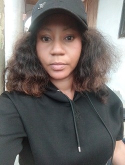 Emeline's profile, a single 35-year-old a woman in Yaoundé