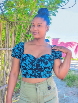 Princia's profile, a single 19-year-old a woman in Toamasina