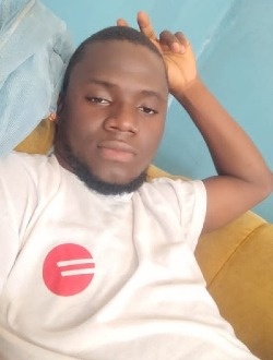 Eder's profile, a single 29-year-old a man in Abtei