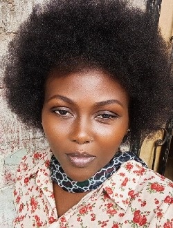 Mira's profile, a single 38-year-old a woman in Bafoussam