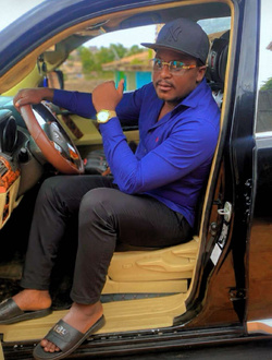 Junior's profile, a single 30-year-old a man in Yaoundé