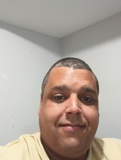 Kenny's profile, a single 45-year-old a man in Montréal-Est