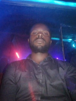 Léo's profile, a single 36-year-old a man in Yaoundé