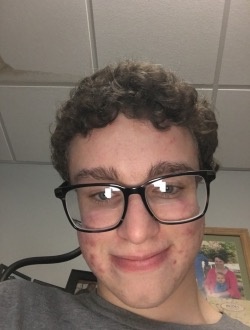Thomas's profile, a single 18-year-old a man in Pen Argyl