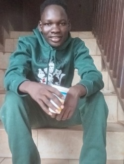 Christian's profile, a single 20-year-old a man in Yaoundé
