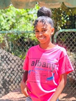 Diane's profile, a single 27-year-old a woman in Antananarivo