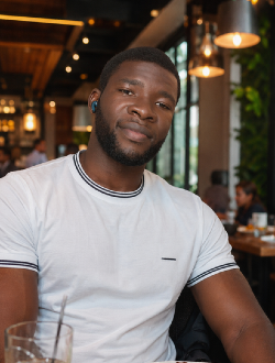 Christian34's profile, a single 36-year-old a man in Yaoundé