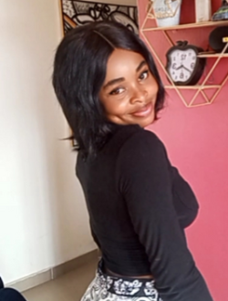 Rose's profile, a single 23-year-old a woman in Lagos