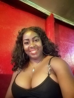 Brigitte's profile, a single 44-year-old a woman in Yaoundé
