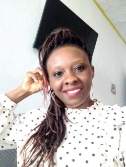 Albertine's profile, a single 37-year-old a woman in Yaoundé