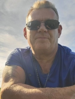 Danni's profile, a single 59-year-old a man in Bourg-en-Bresse