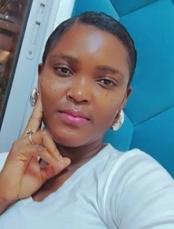 Royal's profile, a single 35-year-old a woman in Yaoundé