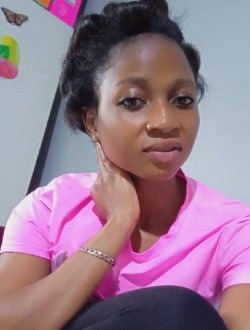 Hernande's profile, a single 28-year-old a woman in Yaoundé